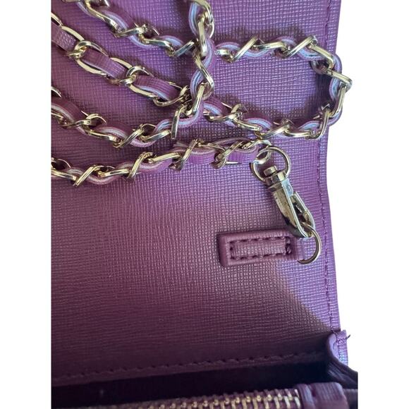 New BEBE berry 8x5x2 embossed crossbody with 21” gold tone and braided shoulder - Picture 11 of 13